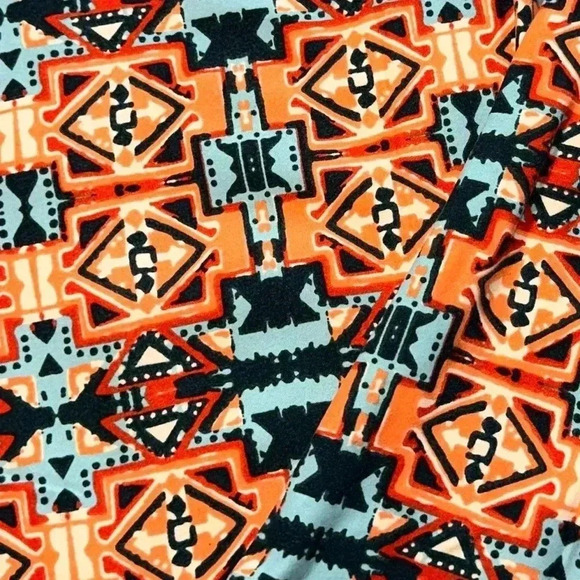 Lularoe TC peach  graphic legging.OG designer Patrick quality & fit. - Picture 3 of 6